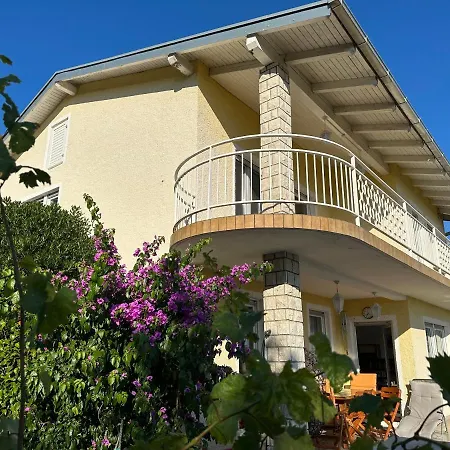 Holiday home Haus Stipeto